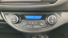 Toyota Yaris 1.5 Hybrid Icon Tech 5dr CVT Hybrid Hatchback